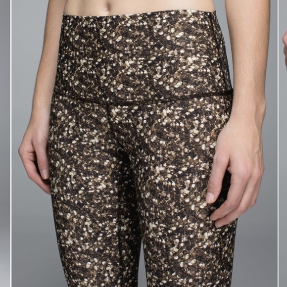 Lululemon Shine Tight (Roll Down) Shimmy Shimmer Multi like new - Picture 4 of 13